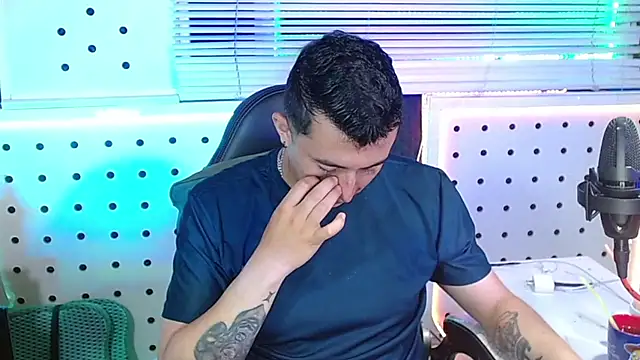 Darko0717 online show from February 4, 2026, 12:27 am