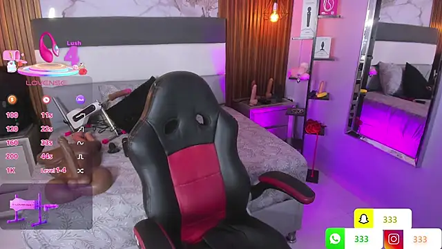 LIA ROUX1 online show from December 18, 2025, 3:01 am