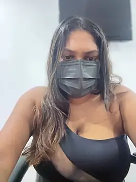 Snapshot of Black_Beauty997 chatting on January 25, 2025, 5:19 pm Black Beauty997 online show from January 25, 2025, 5:19 pm