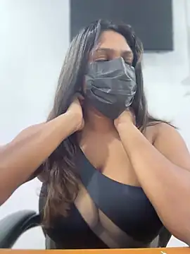 Snapshot of Black_Beauty997 chatting on February 5, 2025, 5:31 pm Black Beauty997 online show from February 5, 2025, 5:31 pm