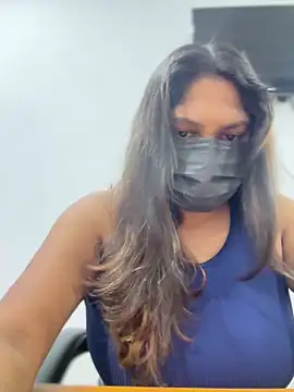 Snapshot of Black_Beauty997 chatting on March 16, 2025, 4:34 pm Black Beauty997 online show from March 16, 2025, 4:34 pm