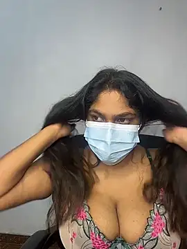 Snapshot of Black_Beauty997 chatting on February 25, 2026, 6:28 pm Black Beauty997 online show from February 25, 2026, 6:28 pm