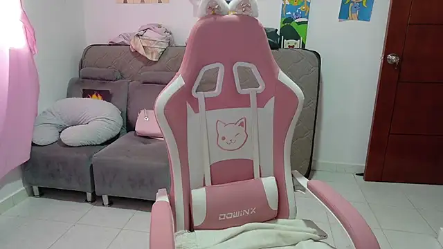 Snapshot of MommyMiaWs chatting on April 2, 2026, 6:38 pm MommyMiaWs online show from April 2, 2026, 6:38 pm