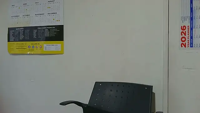 Snapshot of sluttylaura21 chatting on February 18, 2026, 5:14 am sluttylaura21 online show from February 18, 2026, 5:14 am