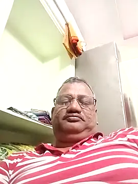 Snapshot of StarPacifist6 chatting on December 15, 2025, 3:27 pm StarPacifist6 online show from December 15, 2025, 3:27 pm