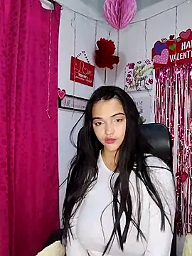 Snapshot of monica_little23 chatting on February 16, 2026, 9:33 pm monica little23 online show from February 16, 2026, 9:33 pm