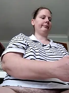 Snapshot of xxSexyBushLinnxx chatting on January 14, 2026, 11:49 am xxSexyBushLinnxx online show from January 14, 2026, 11:49 am