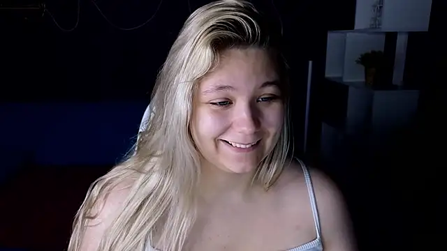 Snapshot of DjennaPalme chatting on December 10, 2024, 1:54 am DjennaPalme online show from December 10, 2024, 1:54 am