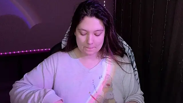 Snapshot of DjennaPalme chatting on January 10, 2025, 1:42 am DjennaPalme online show from January 10, 2025, 1:42 am