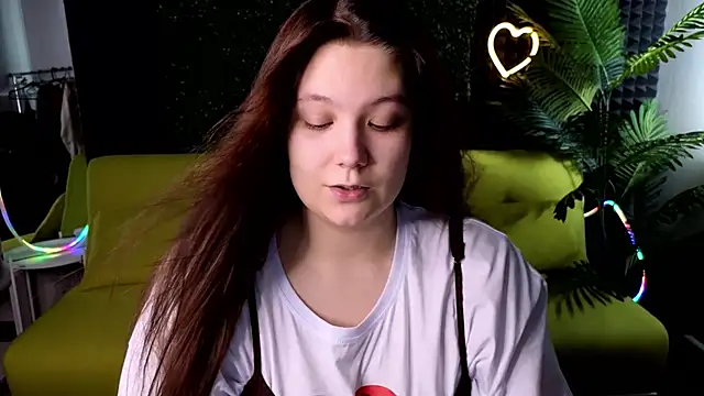 Snapshot of DjennaPalme chatting on January 22, 2025, 8:07 am DjennaPalme online show from January 22, 2025, 8:07 am