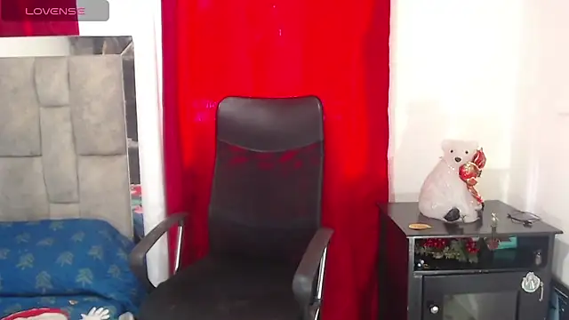 Snapshot of cinthya_walker1 chatting on December 19, 2025, 12:56 pm cinthya walker1 online show from December 19, 2025, 12:56 pm