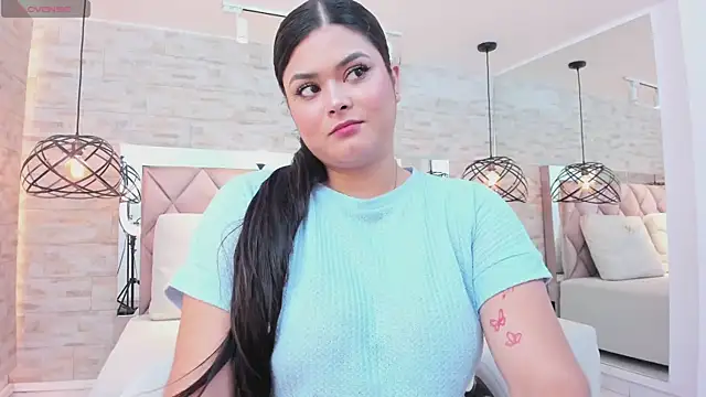 im mou  online show from February 12, 2025, 12:33 pm