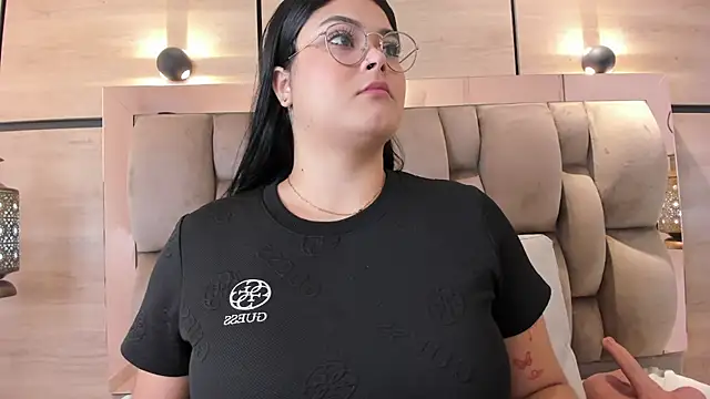 im mou  online show from January 13, 2026, 12:54 pm