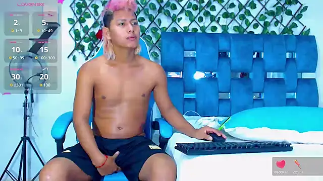 Snapshot of Hakim_prettynigg chatting on January 17, 2025, 3:00 pm Hakim prettynigg online show from January 17, 2025, 3:00 pm