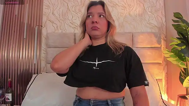 Snapshot of Gaia_Stone chatting on March 27, 2026, 10:59 am Gaia Stone online show from March 27, 2026, 10:59 am