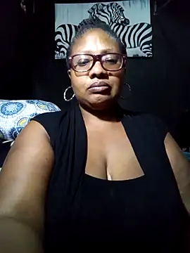 Snapshot of YELLOW_BONE chatting on December 5, 2024, 7:49 pm YELLOW BONE online show from December 5, 2024, 7:49 pm