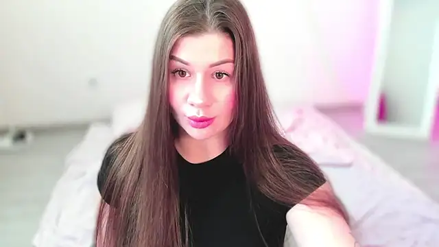 Snapshot of JuicyHelenX chatting on June 19, 2026, 10:08 am JuicyHelenX online show from June 19, 2026, 10:08 am