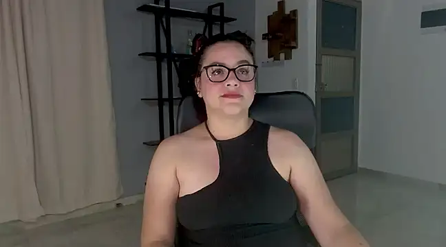 maela1 online show from December 21, 2024, 1:15 am