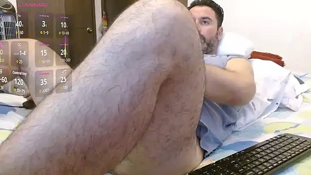 Snapshot of rodrher81 chatting on October 3, 2025, 5:32 pm rodrher81 online show from October 3, 2025, 5:32 pm