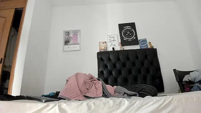 Snapshot of JohanyLatino chatting on January 15, 2025, 3:00 am JohanyLatino online show from January 15, 2025, 3:00 am