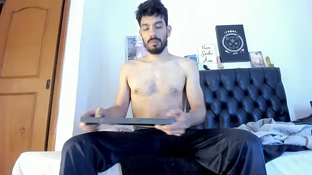 Snapshot of JohanyLatino chatting on January 20, 2025, 6:21 pm JohanyLatino online show from January 20, 2025, 6:21 pm