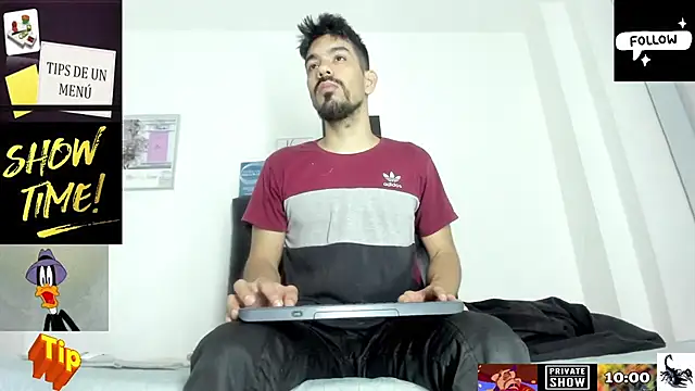 Snapshot of JohanyLatino chatting on March 9, 2025, 11:36 am JohanyLatino online show from March 9, 2025, 11:36 am