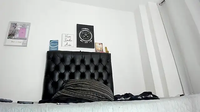 Snapshot of JohanyLatino chatting on March 15, 2025, 7:48 pm JohanyLatino online show from March 15, 2025, 7:48 pm