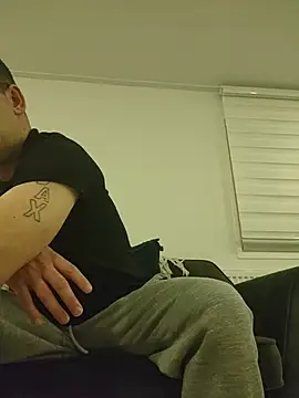 Snapshot of steviebigdick1992 chatting on November 5, 2025, 6:19 pm steviebigdick1992 online show from November 5, 2025, 6:19 pm