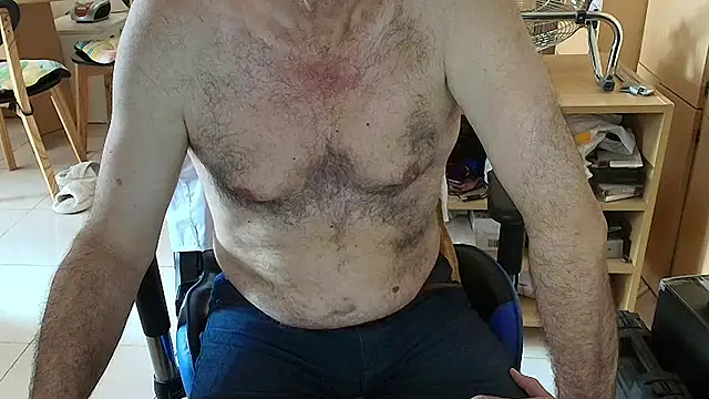 Snapshot of angelgarcia269 chatting on January 13, 2026, 11:59 am angelgarcia269 online show from January 13, 2026, 11:59 am