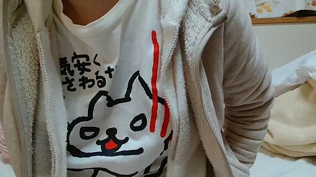 liliyRiSAcha-n online show from December 13, 2024, 9:24 am