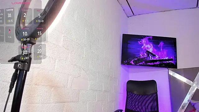 Snapshot of Fenty_XX chatting on March 16, 2025, 9:58 pm Fenty XX online show from March 16, 2025, 9:58 pm