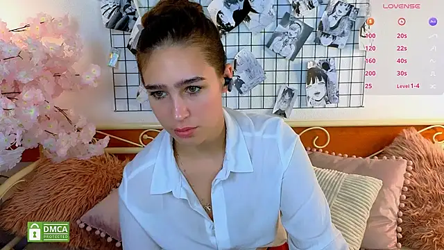  Eliizabeth  online show from July 16, 2026, 12:16 am