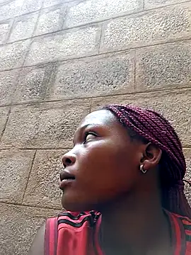 Snapshot of sweet_zara01 chatting on March 14, 2026, 8:31 am sweet zara01 online show from March 14, 2026, 8:31 am