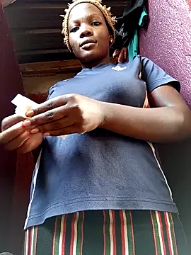 Snapshot of sweet_zara01 chatting on April 8, 2026, 8:25 am sweet zara01 online show from April 8, 2026, 8:25 am