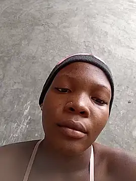 Snapshot of sweet_zara01 chatting on May 29, 2026, 5:27 am sweet zara01 online show from May 29, 2026, 5:27 am