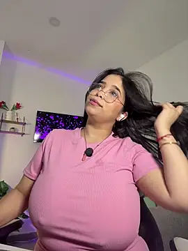 Snapshot of tati_reyess chatting on January 9, 2026, 12:08 pm tati reyess online show from January 9, 2026, 12:08 pm