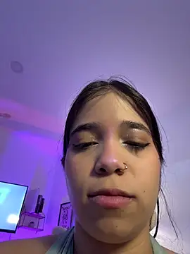 tati reyess online show from May 18, 2026, 12:22 pm