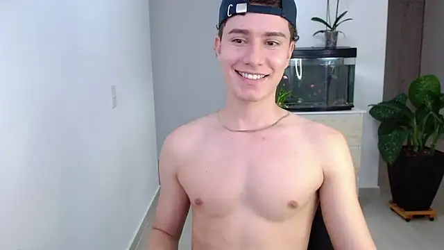 Snapshot of adrian_morelly chatting on December 16, 2024, 10:03 pm adrian morelly online show from December 16, 2024, 10:03 pm