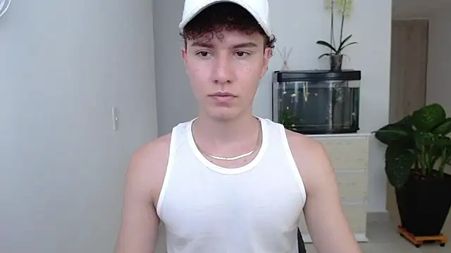 Snapshot of adrian_morelly chatting on December 17, 2024, 7:26 pm adrian morelly online show from December 17, 2024, 7:26 pm