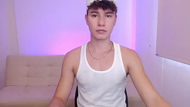 Snapshot of adrian_morelly chatting on February 5, 2026, 6:56 pm adrian morelly online show from February 5, 2026, 6:56 pm