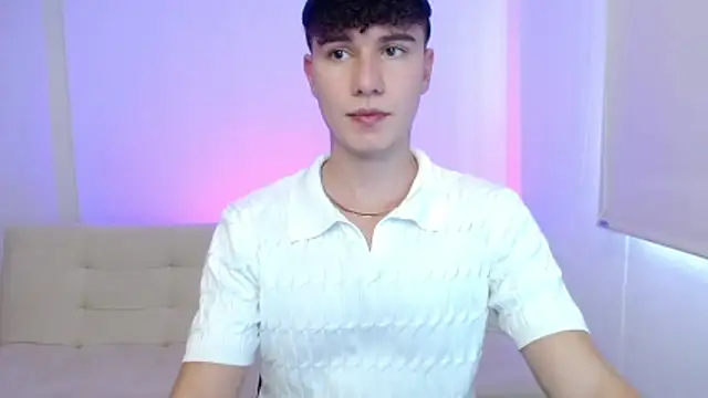 Snapshot of adrian_morelly chatting on April 9, 2026, 7:30 pm adrian morelly online show from April 9, 2026, 7:30 pm
