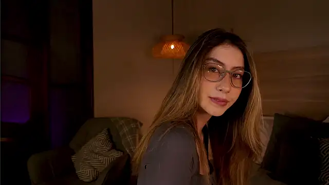 Snapshot of lua_ferch__ chatting on November 4, 2025, 1:10 pm lua ferch online show from November 4, 2025, 1:10 pm