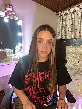 Snapshot of Natalia_Suarez chatting on February 25, 2025, 3:52 am Natalia Suarez online show from February 25, 2025, 3:52 am