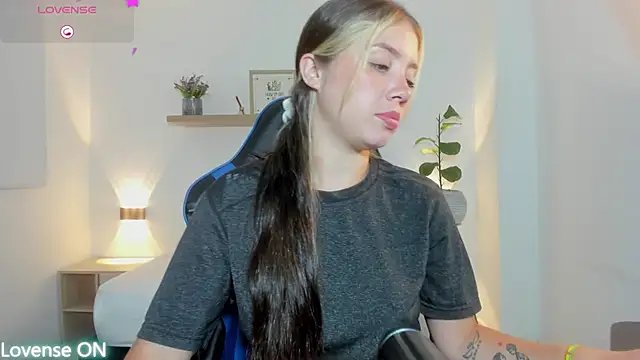 Snapshot of nataly_rodri chatting on July 14, 2026, 1:30 am nataly rodri online show from July 14, 2026, 1:30 am