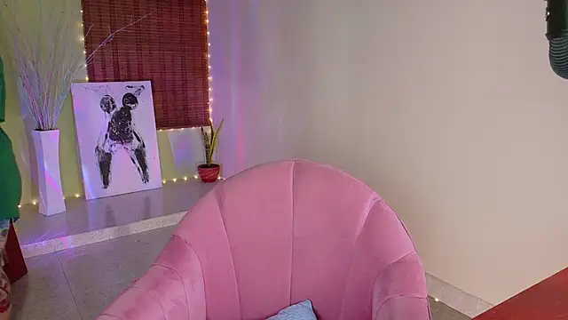 Snapshot of Emma__Blanco chatting on January 15, 2026, 5:56 am Emma Blanco online show from January 15, 2026, 5:56 am