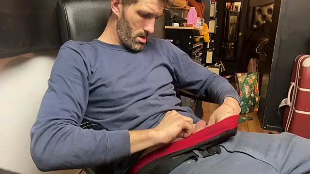 Snapshot of leanjamesdean chatting on December 21, 2025, 5:36 am leanjamesdean online show from December 21, 2025, 5:36 am