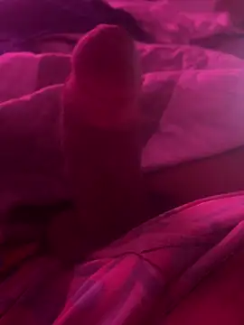 Snapshot of 1queenandkings chatting on February 20, 2026, 7:32 am 1queenandkings online show from February 20, 2026, 7:32 am