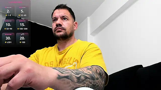 musclemonster31 online show from November 15, 2025, 10:34 am