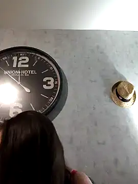 Snapshot of LEAsquirt91 chatting on December 1, 2024, 10:53 pm LEAsquirt91 online show from December 1, 2024, 10:53 pm