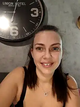 Snapshot of LEAsquirt91 chatting on December 3, 2024, 8:06 pm LEAsquirt91 online show from December 3, 2024, 8:06 pm